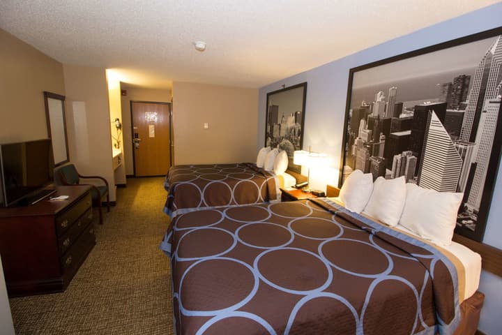 Super 8 by Wyndham Chicago O'Hare Airport