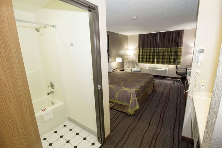 Super 8 by Wyndham Chicago O'Hare Airport