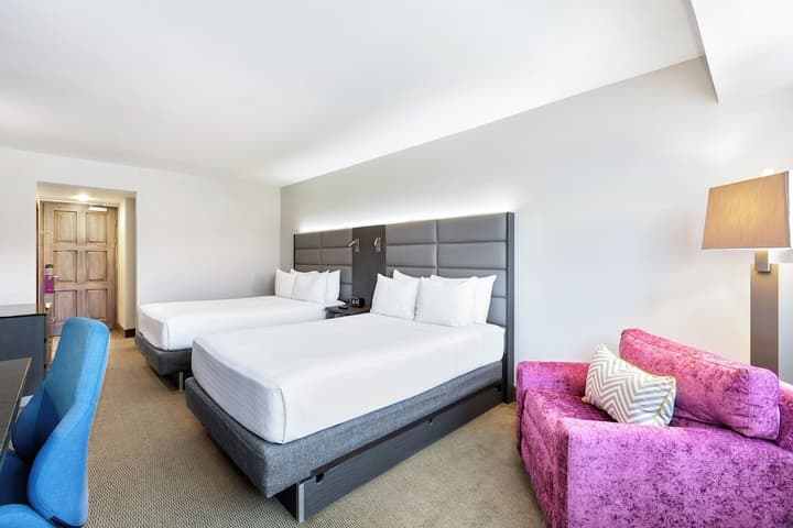 Crowne Plaza Corobici, an IGH Hotel