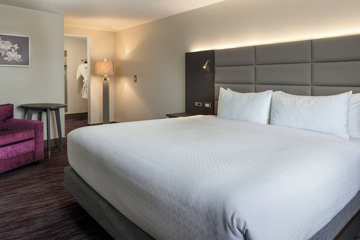 Crowne Plaza Corobici, an IGH Hotel