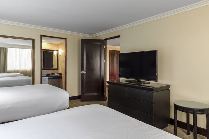 Crowne Plaza Corobici, an IGH Hotel
