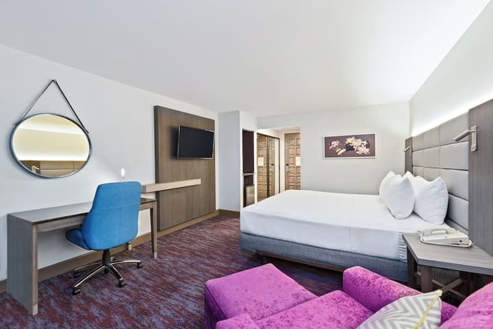Crowne Plaza Corobici, an IGH Hotel