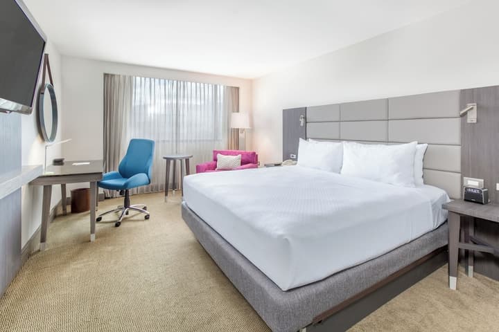 Crowne Plaza Corobici, an IGH Hotel