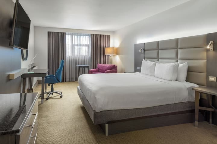 Crowne Plaza Corobici, an IGH Hotel