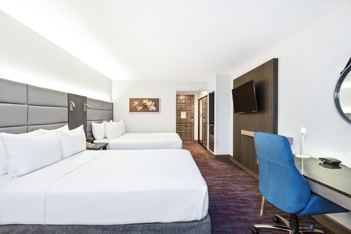 Crowne Plaza Corobici, an IGH Hotel