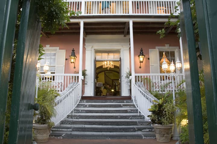 Graycliff Hotel And Restaurant