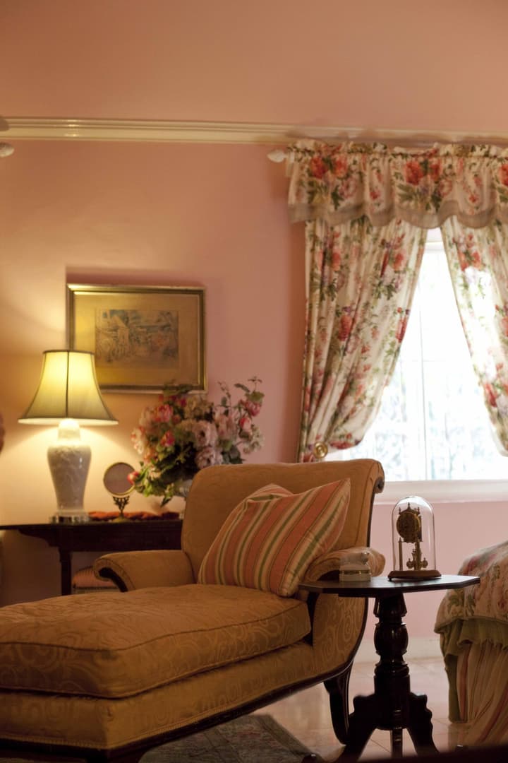 Graycliff Hotel And Restaurant