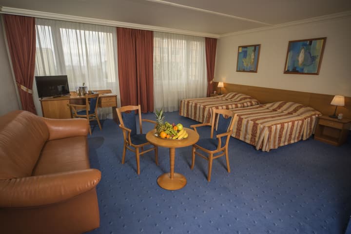 TOP HOTEL Praha & Conference Centre
