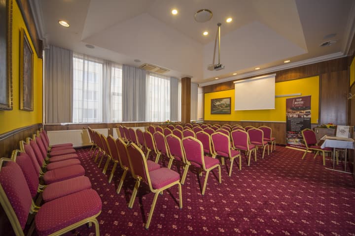 TOP HOTEL Praha & Conference Centre