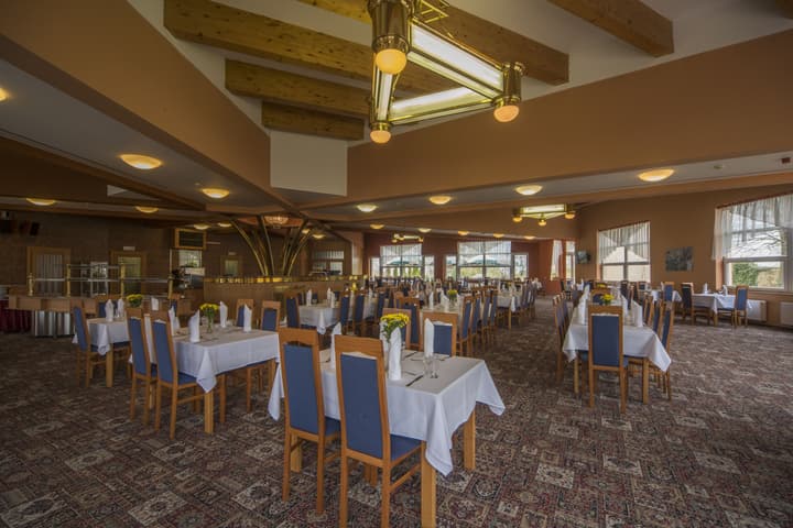 TOP HOTEL Praha & Conference Centre