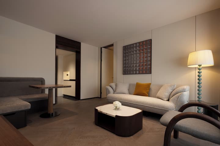 The Kunlun Hua Ting Hotel & Towers,Shanghai