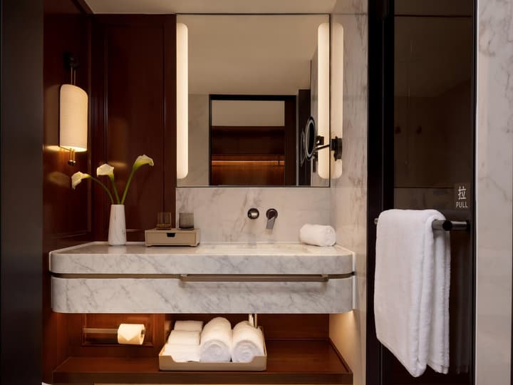 The Kunlun Hua Ting Hotel & Towers,Shanghai