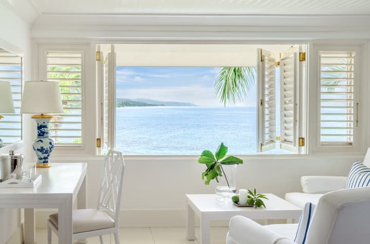 Round Hill Hotel And Villas
