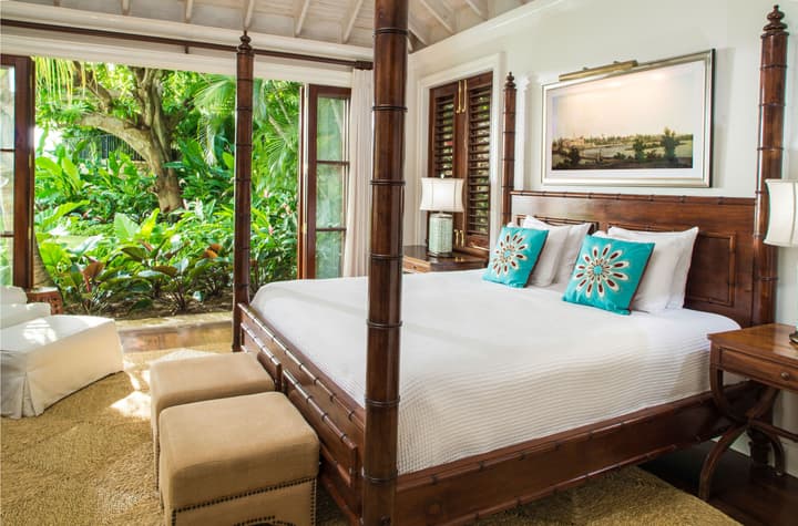 Round Hill Hotel And Villas