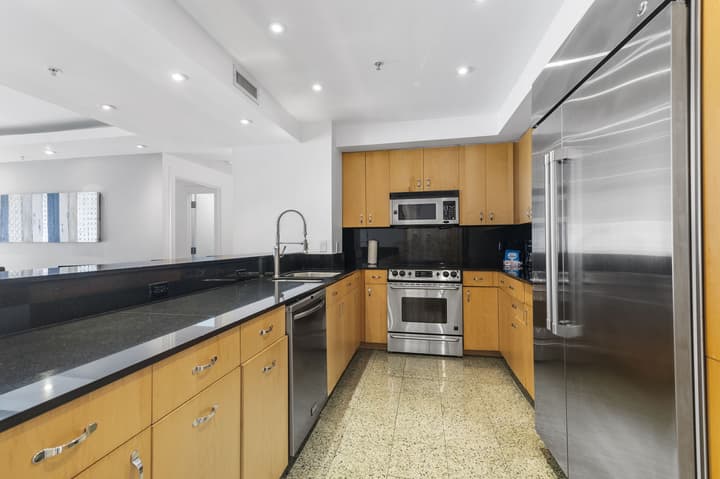 Fortune House Hotel Suites