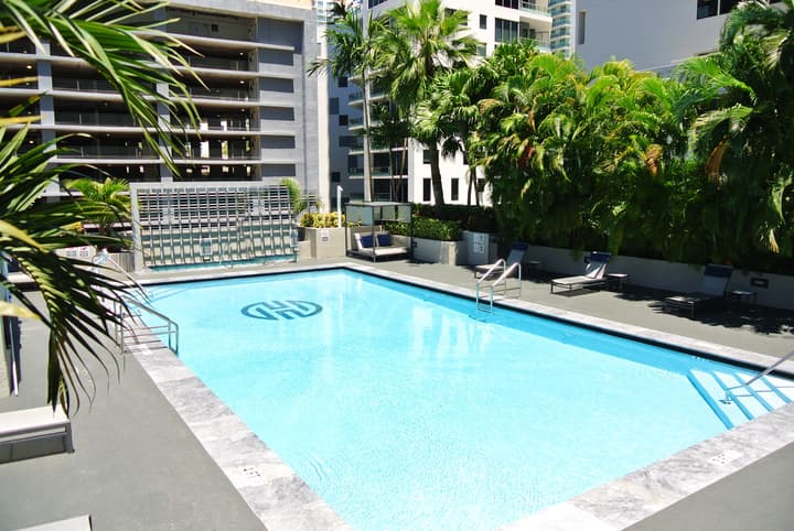 Fortune House Hotel Suites
