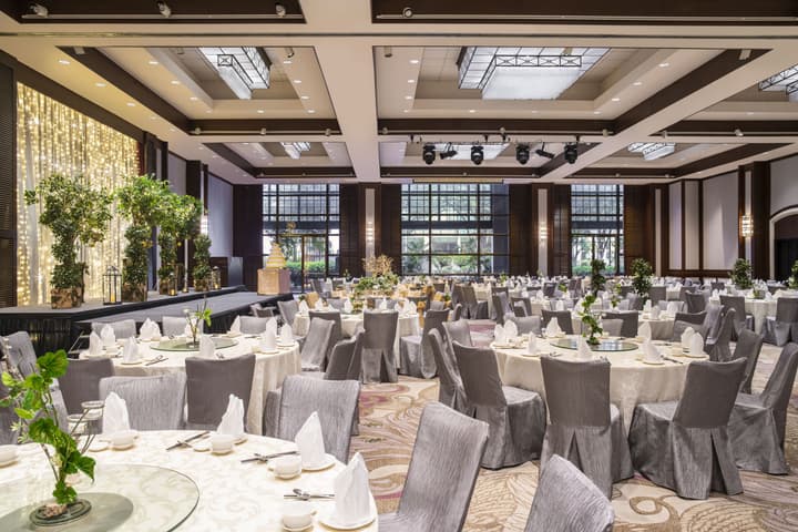 Paradox Singapore