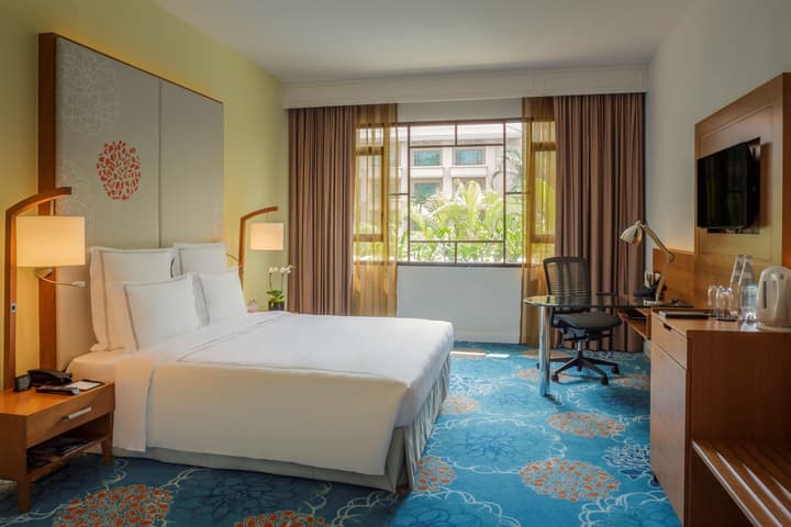 Paradox Singapore
