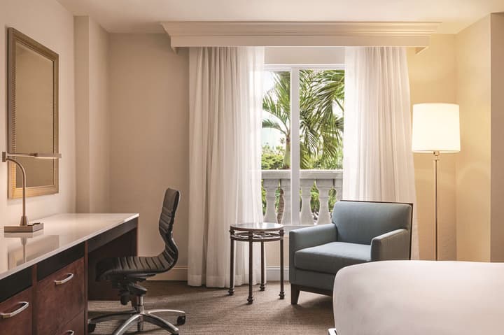Hilton Naples