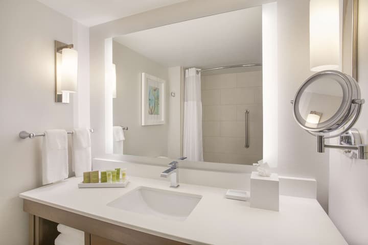 Hilton Naples