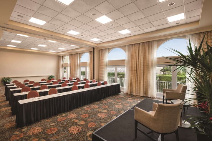 Hilton Naples