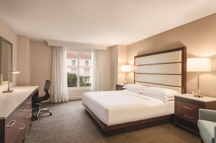 Hilton Naples