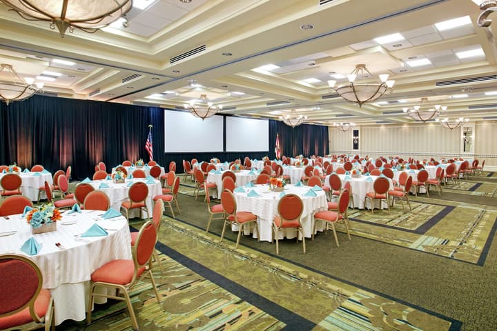 Hilton Naples
