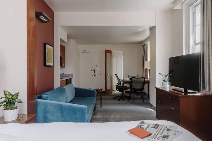 Club Quarters Hotel Rittenhouse Square, Philadelphia