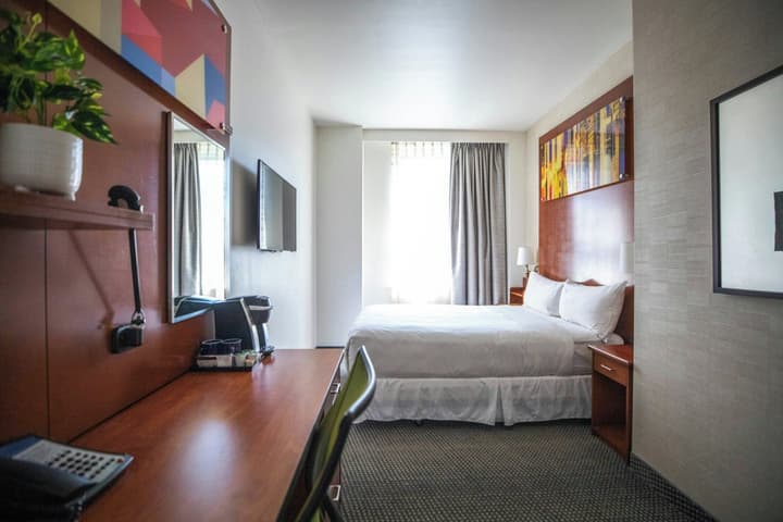 Club Quarters Hotel Rittenhouse Square, Philadelphia