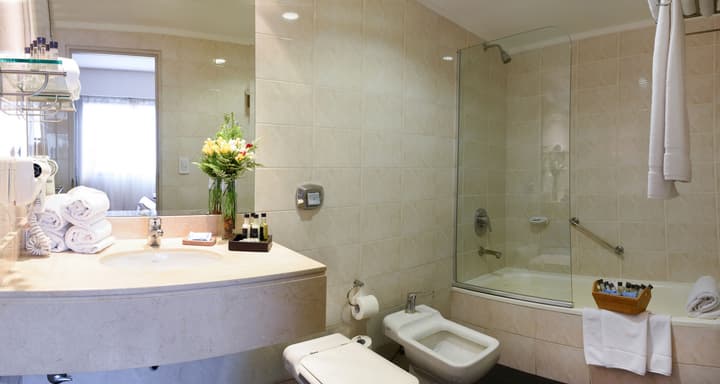 Argenta Tower Hotel & Suites