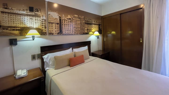 HR Plaza Luxor