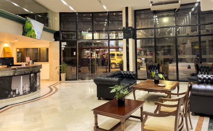 HR Plaza Luxor