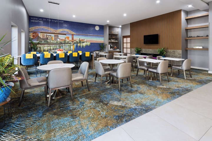La Quinta Inn & Suites by Wyndham Memphis I-240