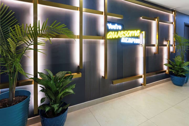 La Quinta Inn & Suites by Wyndham Memphis I-240