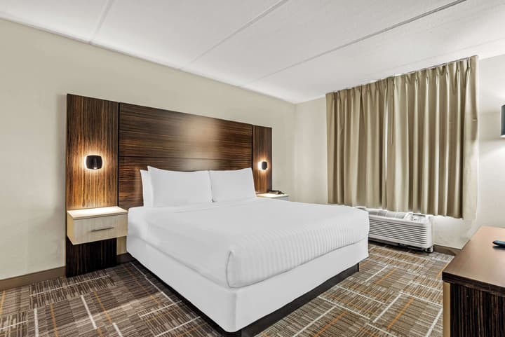 Sonesta Essential Orlando Airport