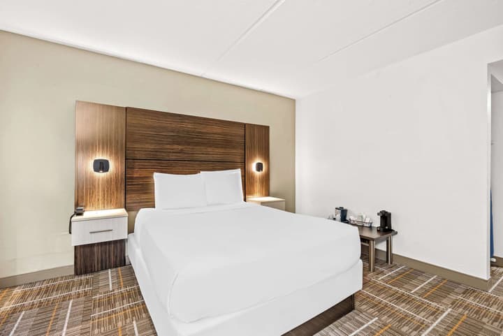 Sonesta Essential Orlando Airport
