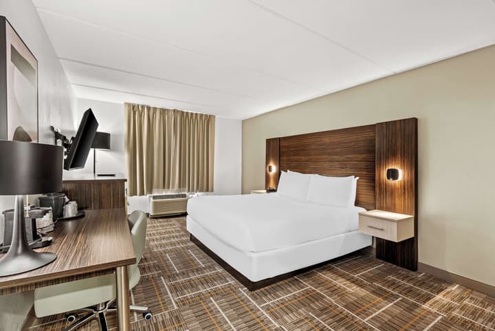 Sonesta Essential Orlando Airport
