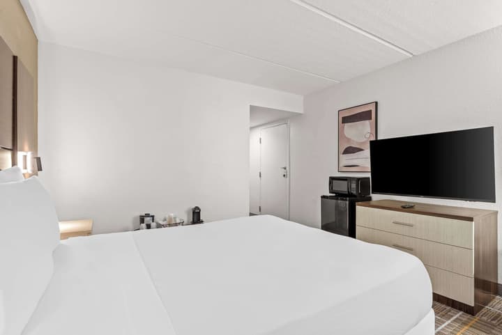 Sonesta Essential Orlando Airport