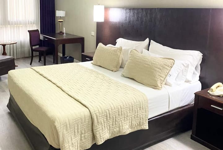 Howard Johnson Plaza Buenos Aires Florida Street by Wyndham