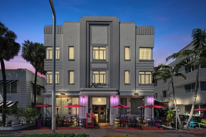 The Whitelaw Hotel
