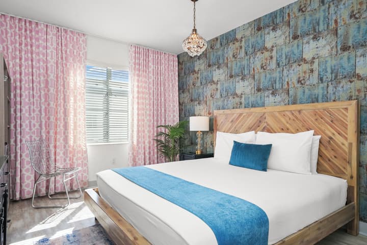 The Whitelaw Hotel