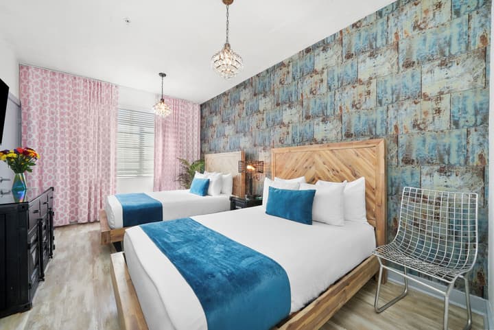 The Whitelaw Hotel