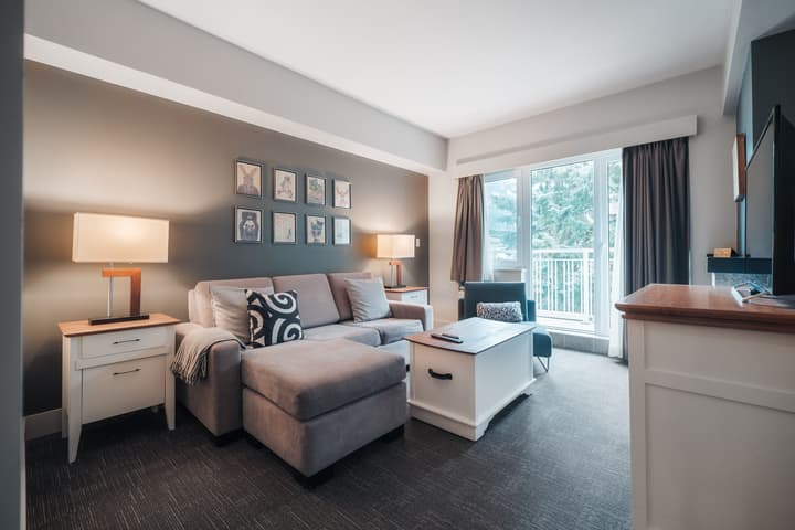 Summit Lodge Boutique Hotel