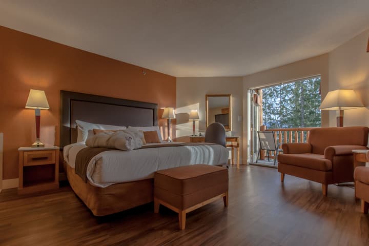 Coast Hillcrest Hotel