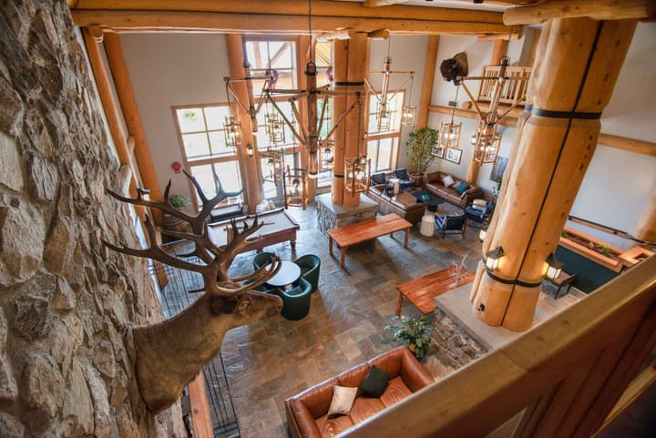 Coast Hillcrest Hotel
