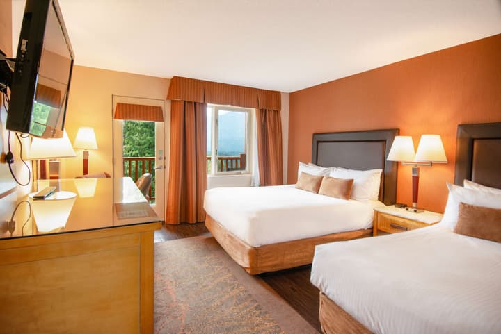 Coast Hillcrest Hotel
