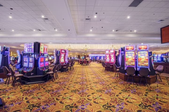Casino Queen Hotel