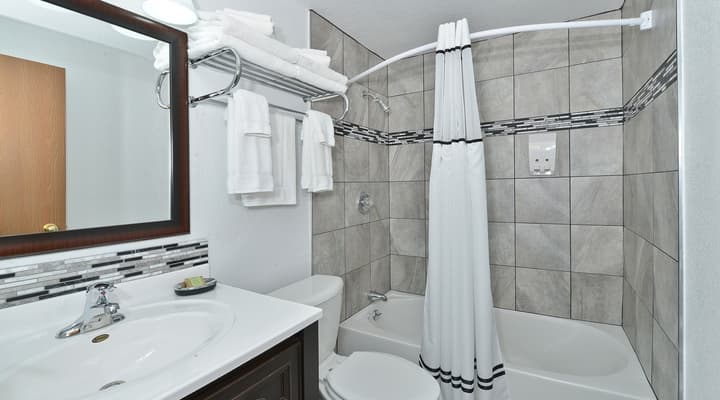Super 8 by Wyndham Deadwood / Black Hills Area