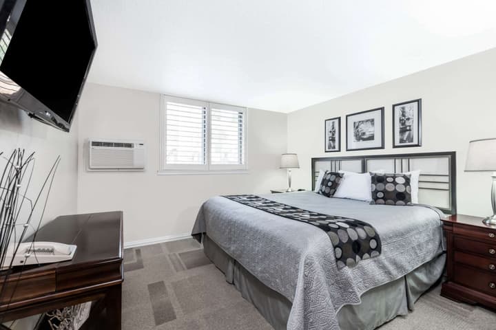 Super 8 by Wyndham Deadwood / Black Hills Area