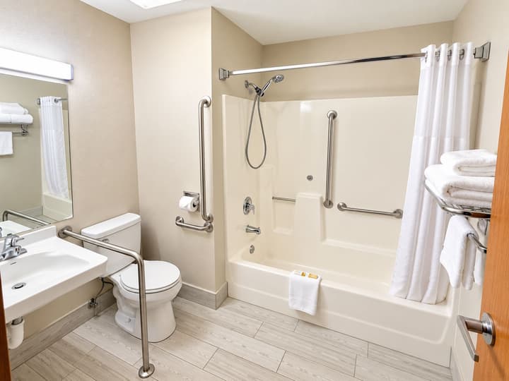 Super 8 by Wyndham Hot Springs